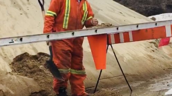 Inondations 2020 : Nicolet met à la disposition de ses riverains des tas de sable et sacs vides pour se protéger de la crue des eaux