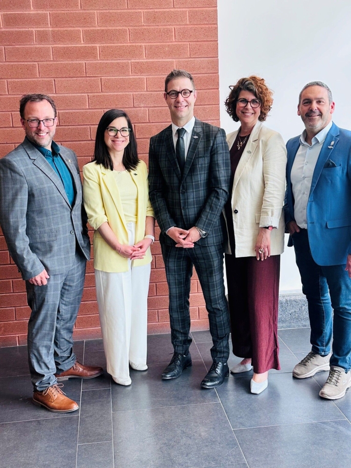 La mairesse de Nicolet, Geneviève Dubois, réélue première vice-présidente de l'Union des municipalités du Québec (UMQ)    