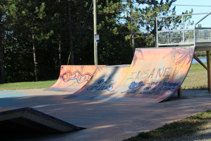 LE COMITÉ JEUNESSE DE NICOLET DÉNONCE LE VANDALISME RÉCENT AU SKATEPARK
